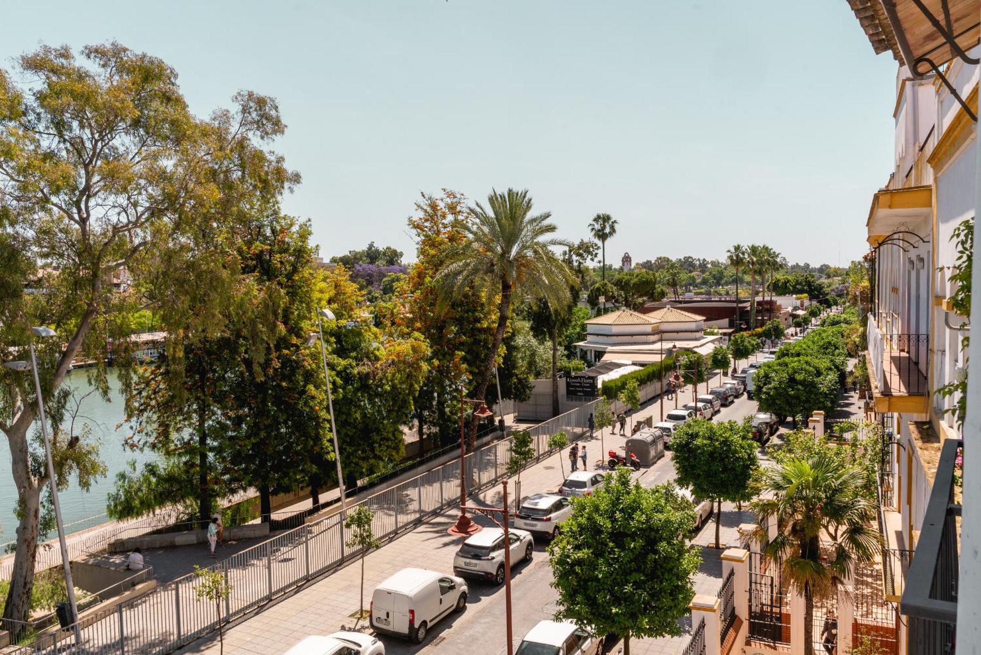 Betis River View Севилья Экстерьер фото